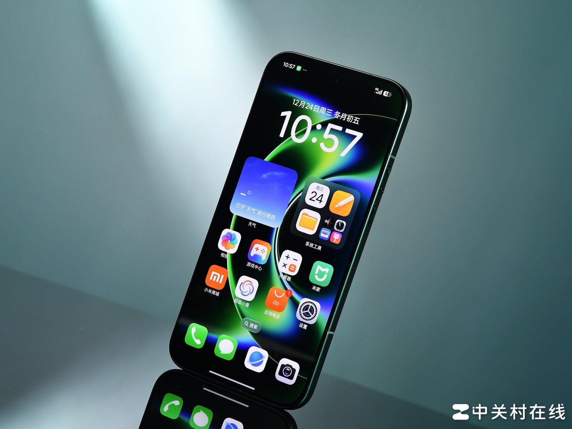 直屏还没坚持两年，曲面屏又要打回来了？