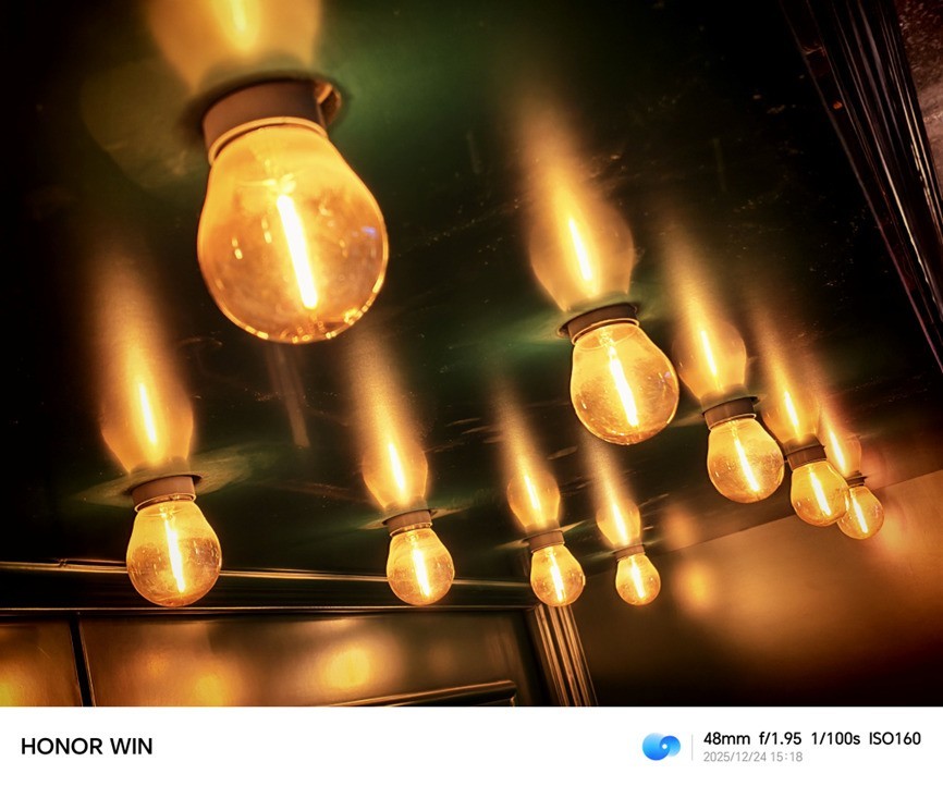 荣耀WIN全面评测：10000mAh电池带你“稳赢”